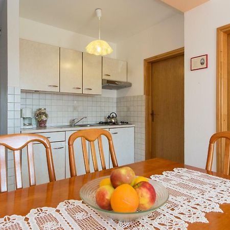 Apartments Bonifacic Punat Bagian luar foto