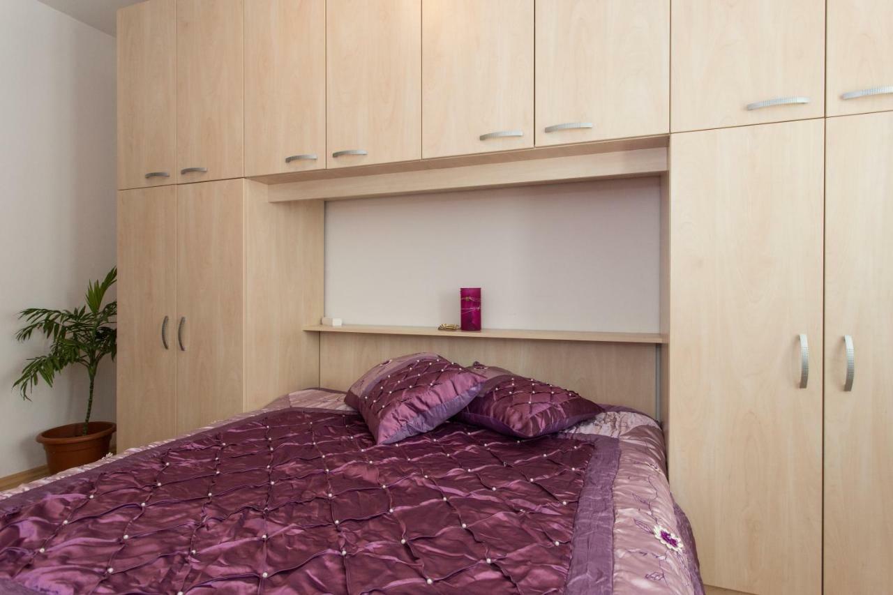 Apartments Bonifacic Punat Ruang foto